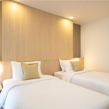 Diya Hotel Bangkok Bagian luar foto