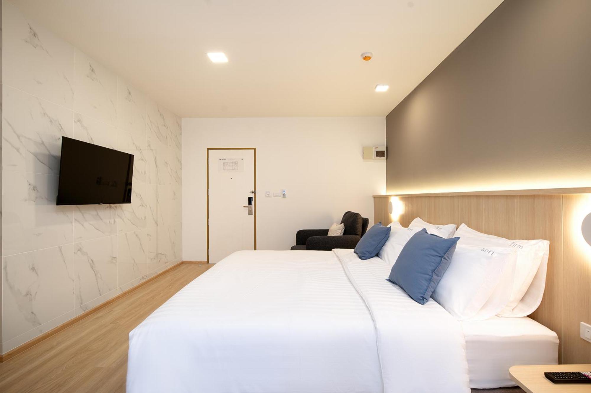 Diya Hotel Bangkok Bagian luar foto