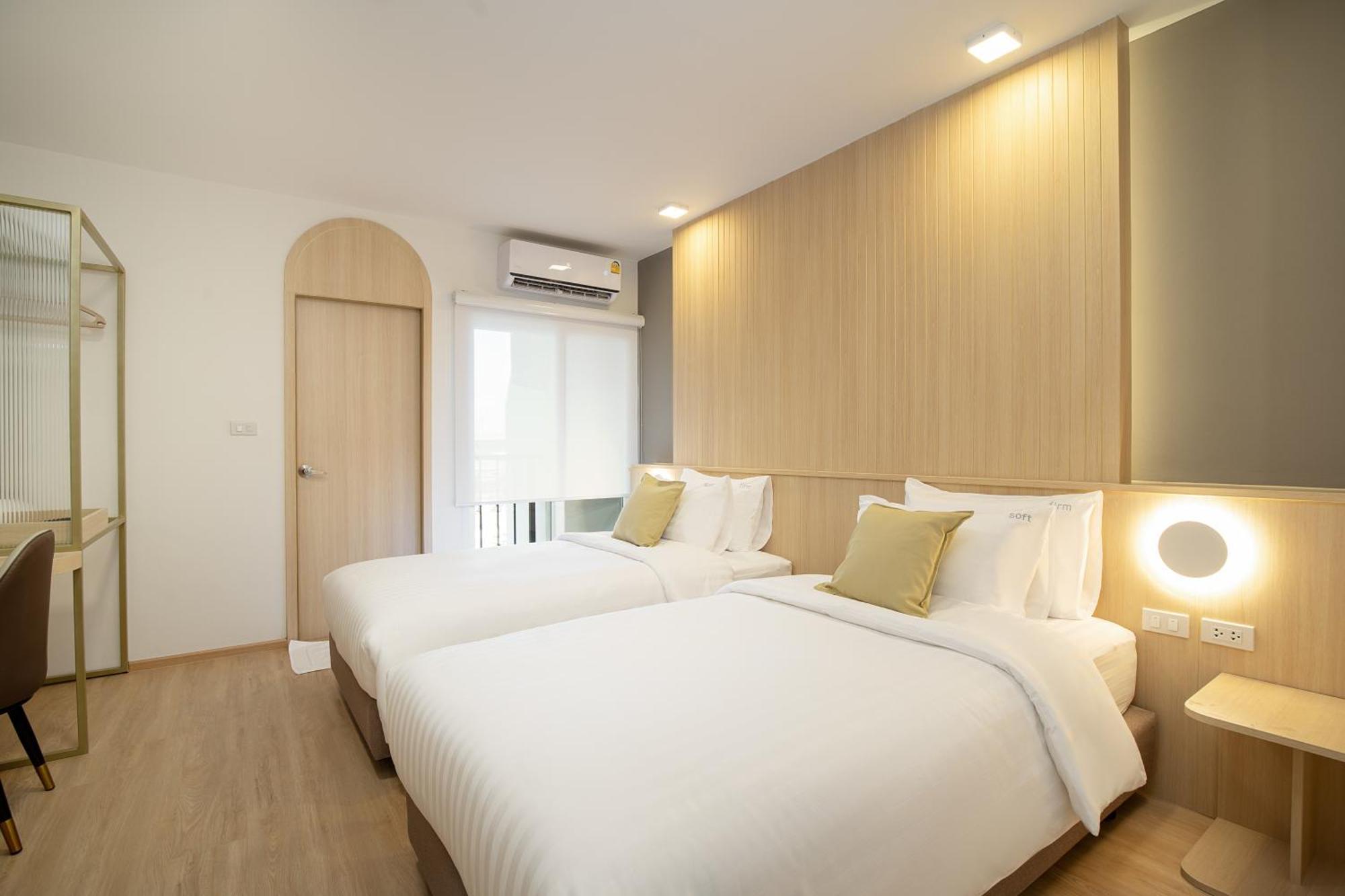 Diya Hotel Bangkok Bagian luar foto