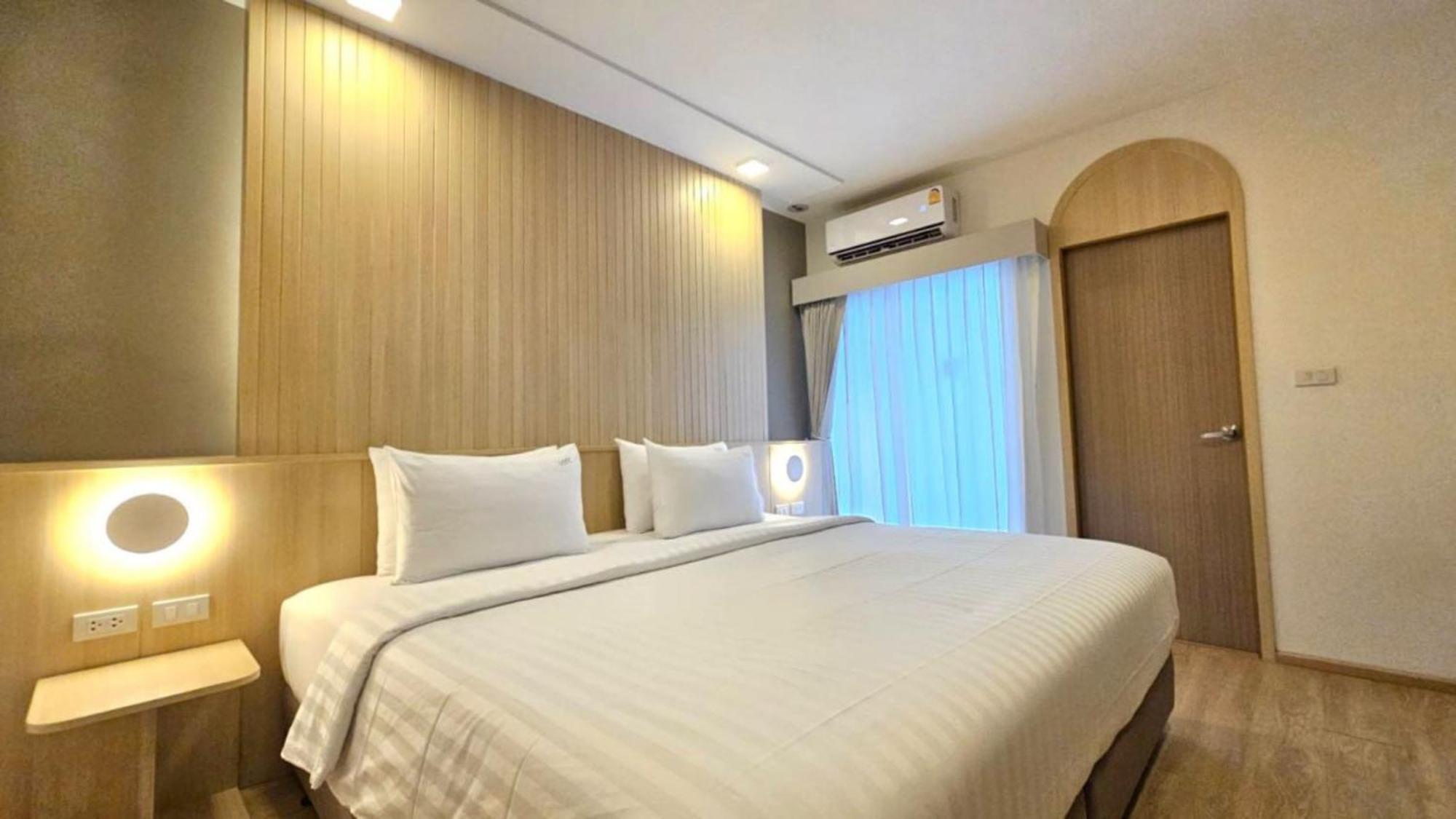 Diya Hotel Bangkok Bagian luar foto